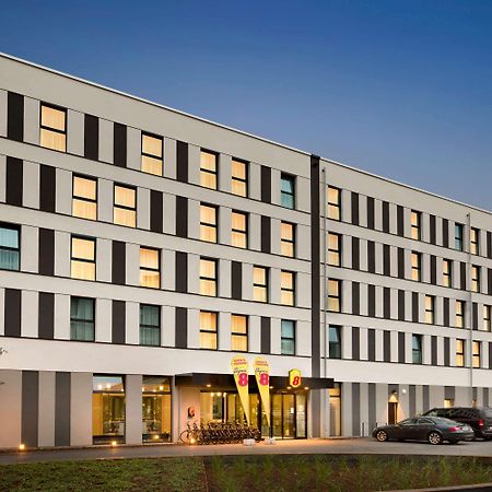 Hotel Super 8 Freiburg Exteriér fotografie
